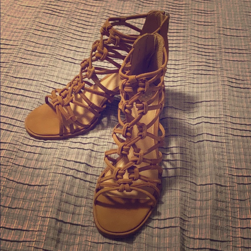 Vince Camuto suede sandals